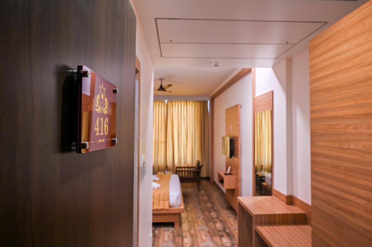 Hotel Laxmi Empire GOA Екстериор снимка