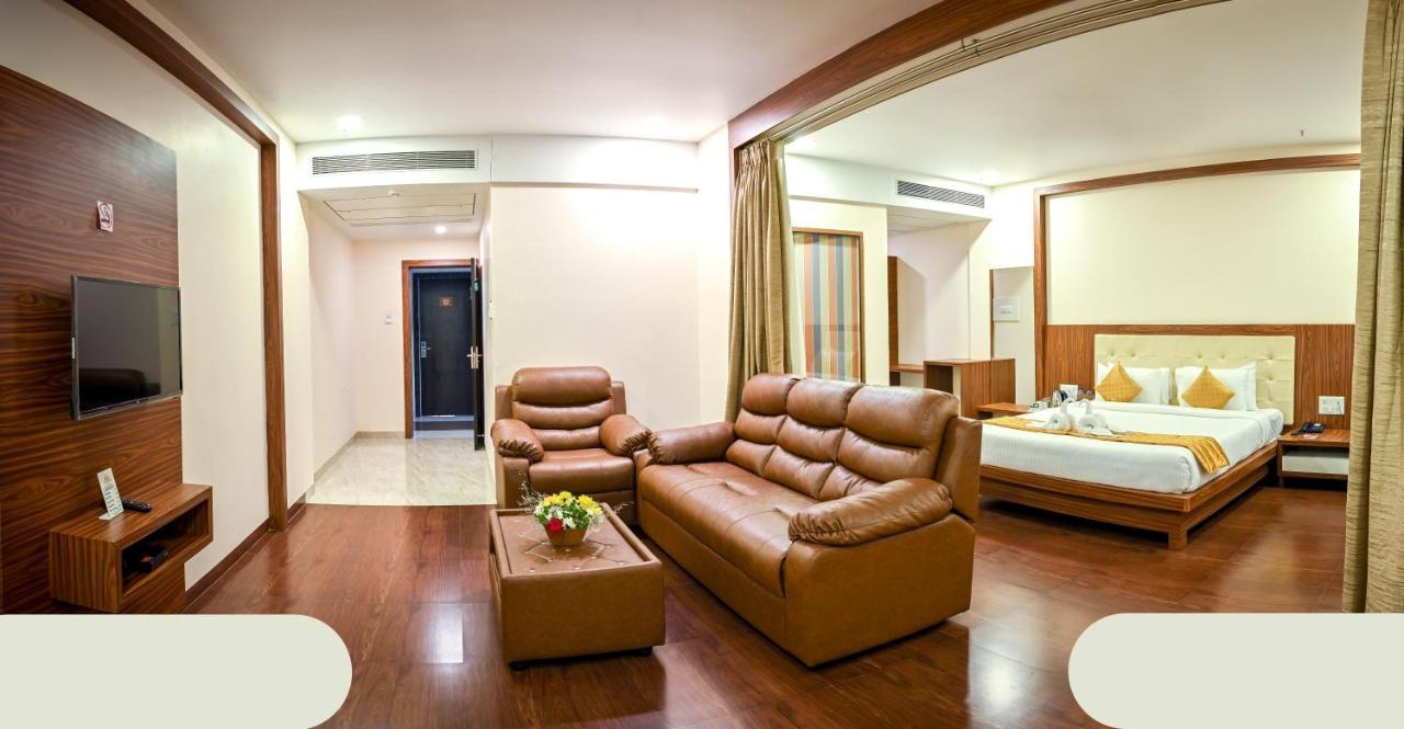 Hotel Laxmi Empire GOA Екстериор снимка
