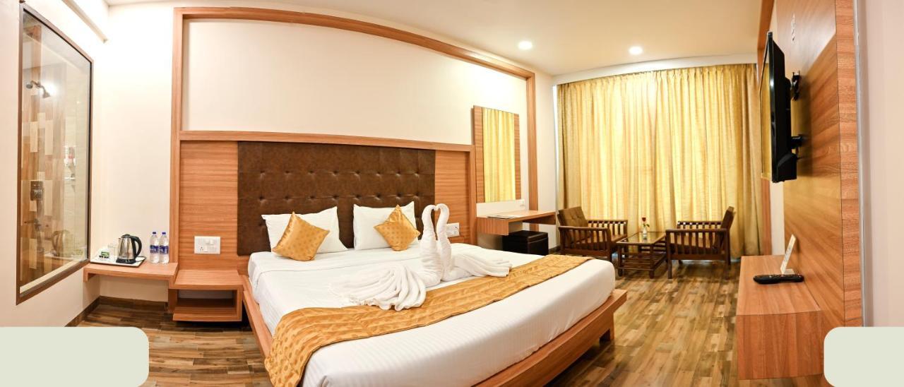 Hotel Laxmi Empire GOA Екстериор снимка