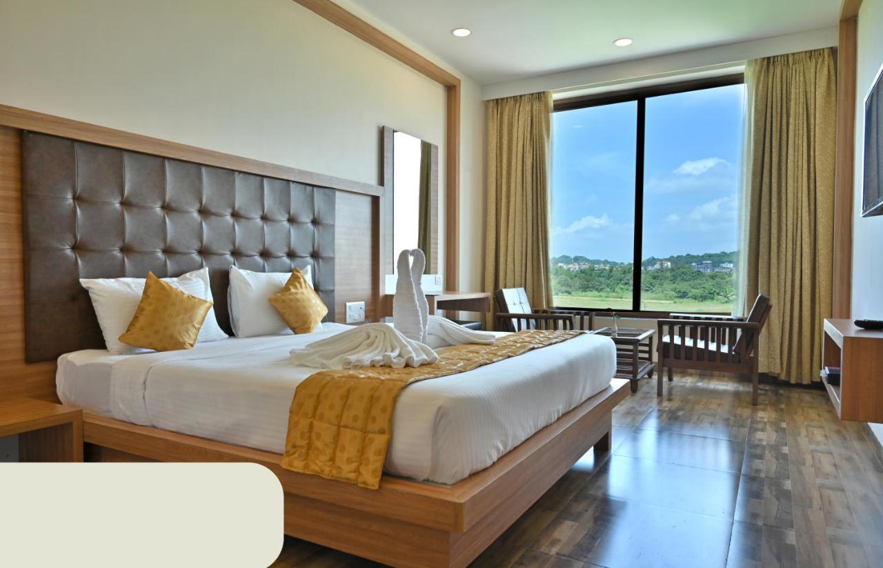 Hotel Laxmi Empire GOA Екстериор снимка