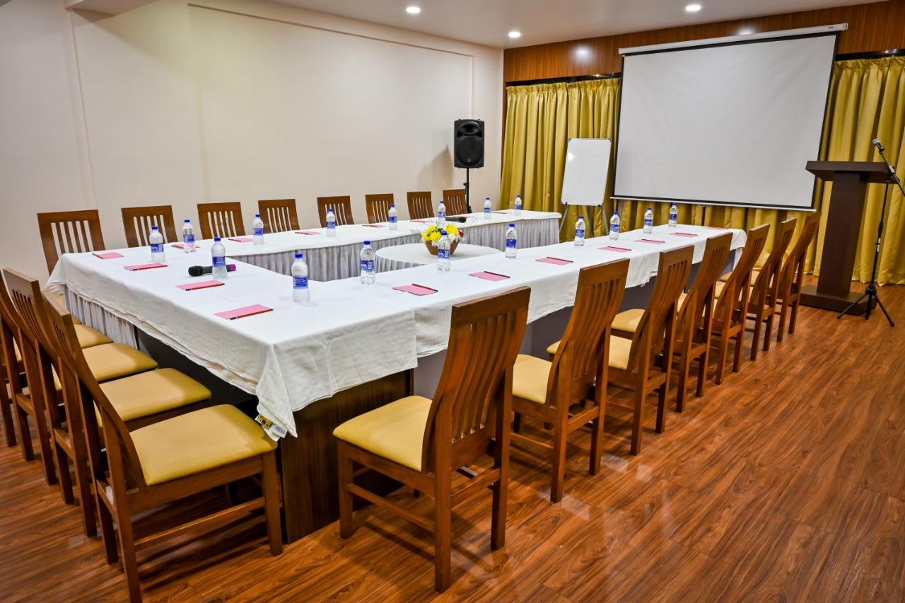 Hotel Laxmi Empire GOA Екстериор снимка